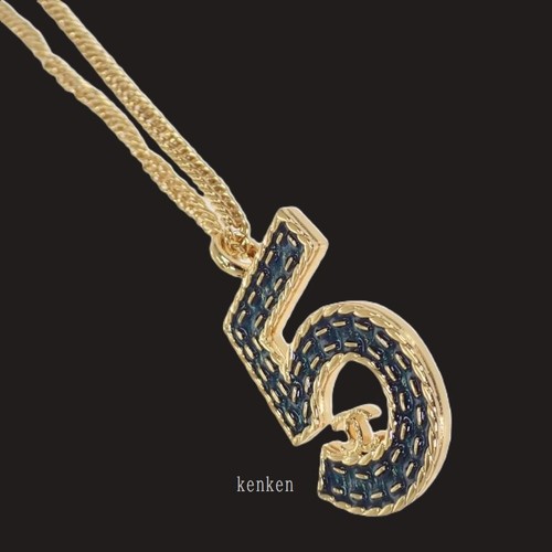 Chanel collana ciondolo - chanel,
