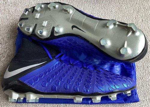 Scarpe calcio nuove con - nuove,