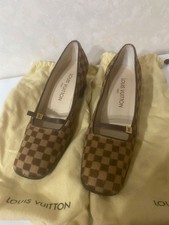 Louis Vuitton décolleté a