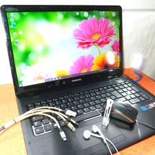 Samsung 350E PREMIUM 17 pollici HDPLUS l 256 GB SSD Windows 10 l 8 GB RAM NUOVO DVDRW