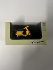 Vespa P200E 1978 Die. AST 1:32