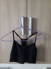 Reggiseno nero con dettaglio