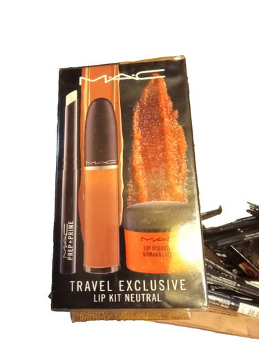 Mac travel exclusive - m·a·c,