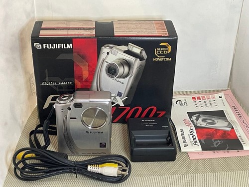 Fotocamera digitale compatta