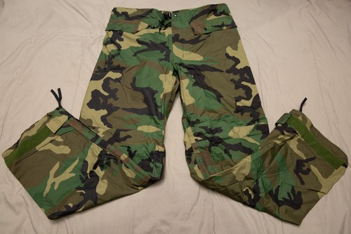Pantaloni tuta antipioggia