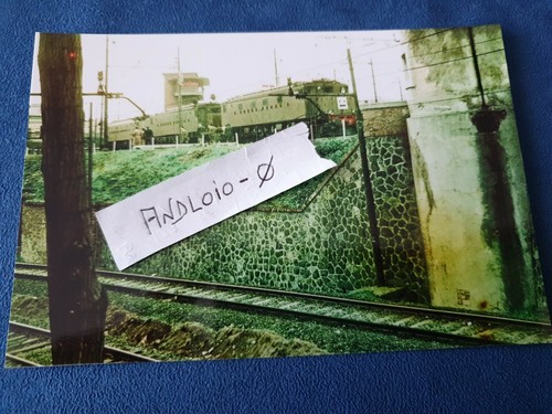 Fotografia deposito locomotive - fotografia,