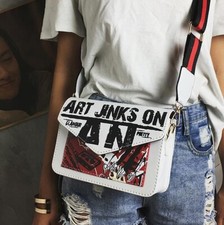 women fashion shoulder bag