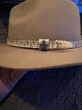 Cappello da cowboy serpente a