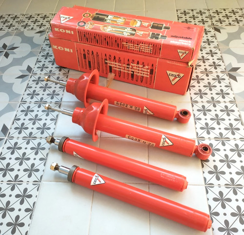 Kit ammortizzatori regolabili