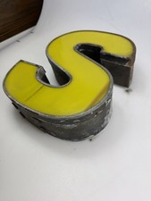 Lettere A In Ferro Con Plexiglass Giallo Scatolata Originale