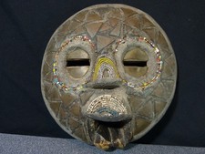 Maschera Africano IN Legno Lavorato Decorazione Perle Bronzo Arte Tribale Etnico