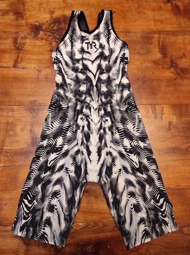 Costume gara tyr donna - da,