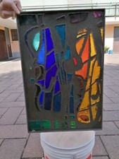 Composizione in vetro cemento  colorato