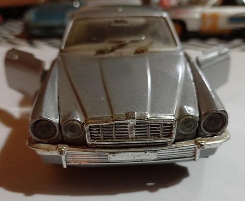 Polistil jaguar xj42 - polistil,