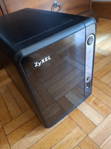 Nas zyxel nas326 - zyxel,
