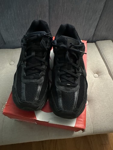 Nike air zoom vomero triple - zoom,