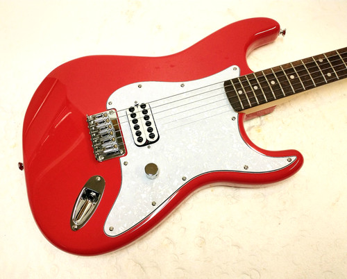 Fender tom delonge - delonge, tribute