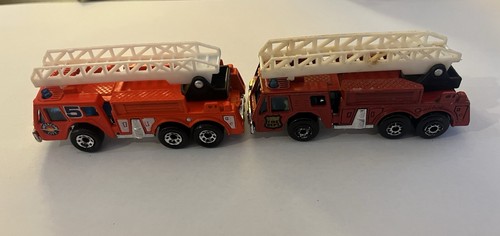 Due camion dei pompieri - due,