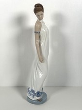 Statuina porcellana NAO by