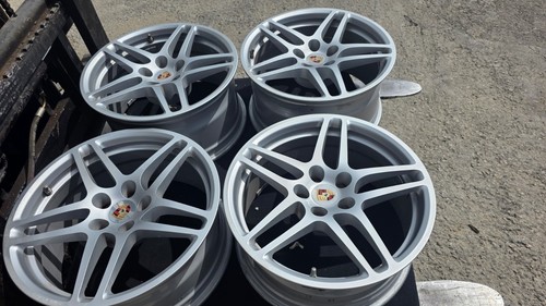 Porsche macan 4 cerchi - s,,