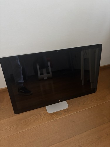 Apple thunderbolt display - thunderbolt,