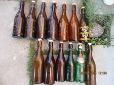 13 BOTTIGLIE ANTICHE VETRO  VARIE BIRRA TAPPO ORIGINALE MACCHINETTA PORCELLANA