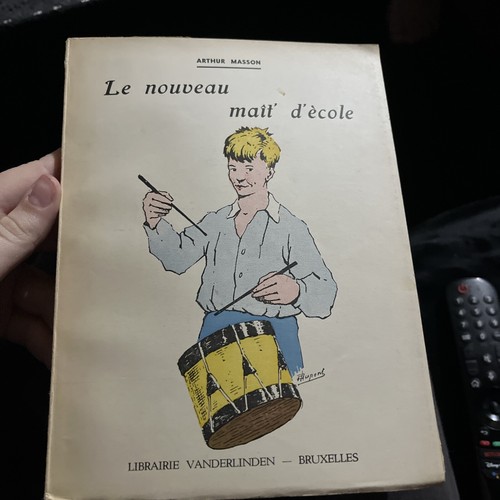 Nouveau mait d - le,