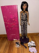 Hasbro Lorifina bambola pelle