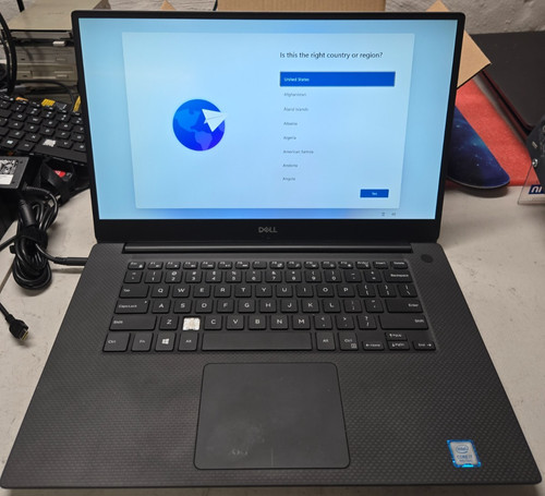 Dell xps 9570 core - 15, 15"