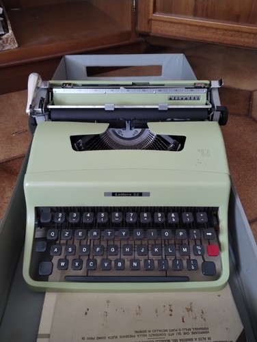 Macchina scrivere olivetti - macchina, da