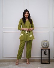 set kurti e pantaloni di