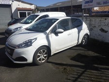 peugeot 208  active 1.2 -