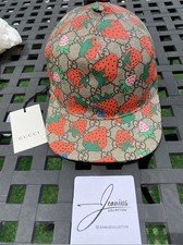 Cappellino Gucci GG Fragola
