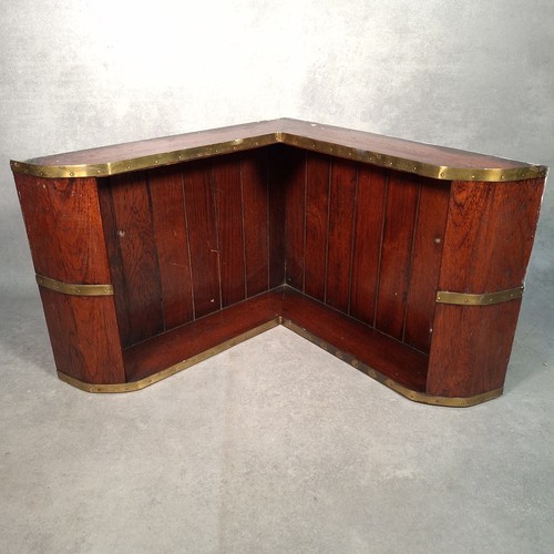 Scaffale bar pub vintage