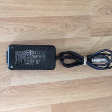 Caricabatteria al piombo