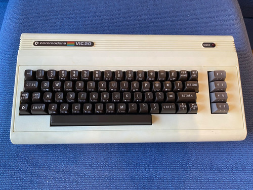 Commodore vic perfettamente - vic,