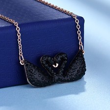 Collana Swarovski cigno nero