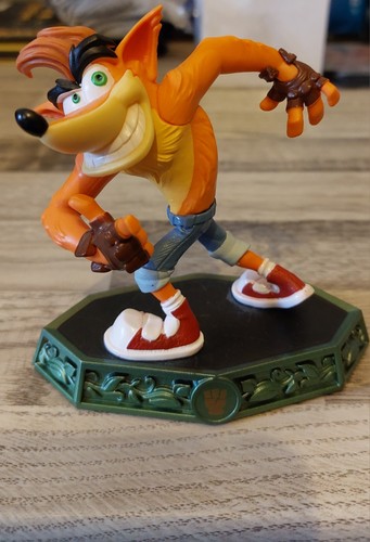 Personaggio skylanders crash - personaggio,