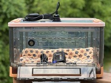 Incubatrice per cuccioli con