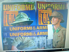 19 UNIFORMI & ARMI uniformi e