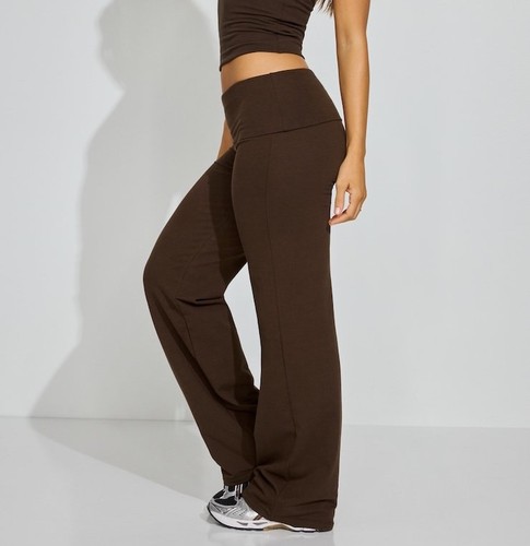 Pantaloni leggings svasati