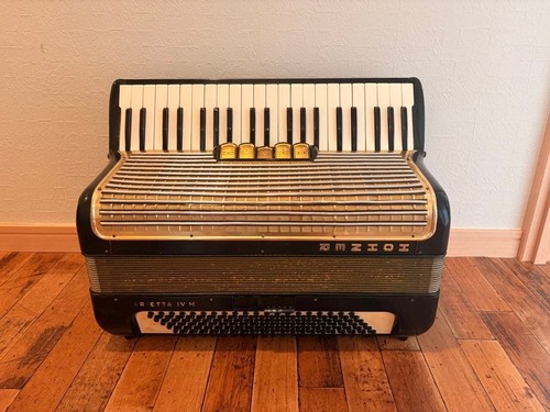 Hohner arietta m - iv,