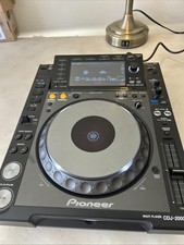 Pioneer CDJ 2000 Nexus