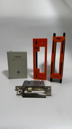 Router template latch - jig,