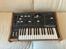 moog prodigy revisionato con