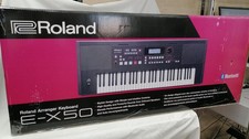 Tastiera arranger Roland E-X50