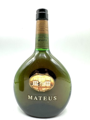 Vintage vino bianco - bianco, mateus