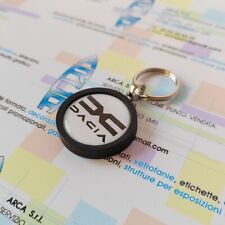 Portachiavi gadget in legno marchio Dacia resinato