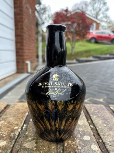 Chivas regal royal salute - ,