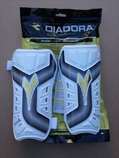 Parastinchi protezione adulto calcio calcetto  Diadora Sound Taglia L NUOVO